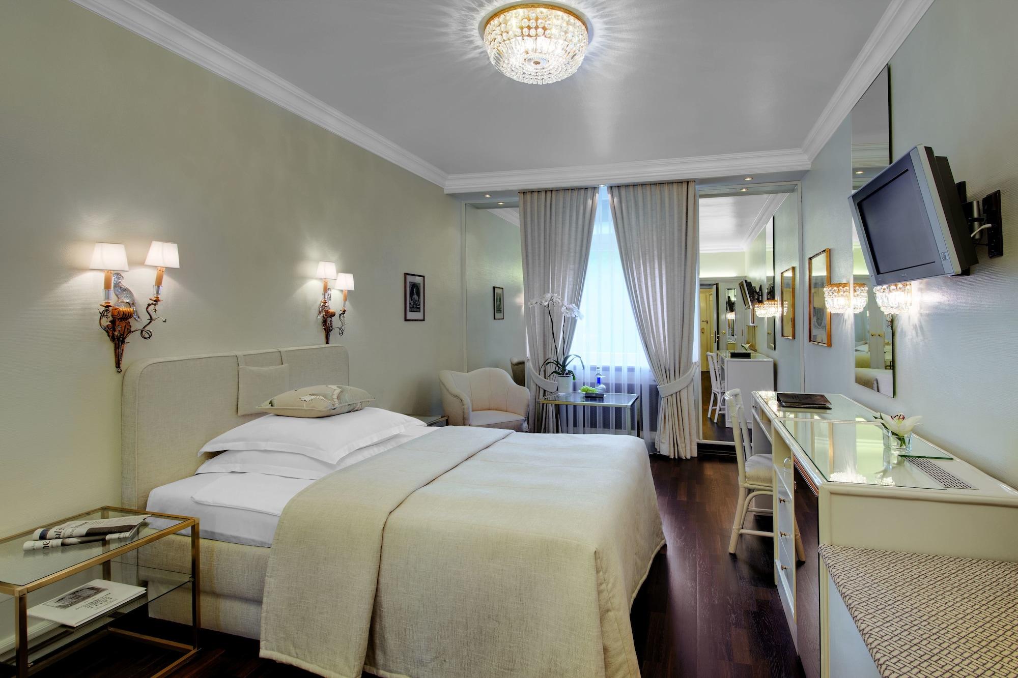 Hotel Europaeischer Hof Heidelberg, Bestes Hotel Deutschlands In Historischer Architektur Kültér fotó A typical hotel room