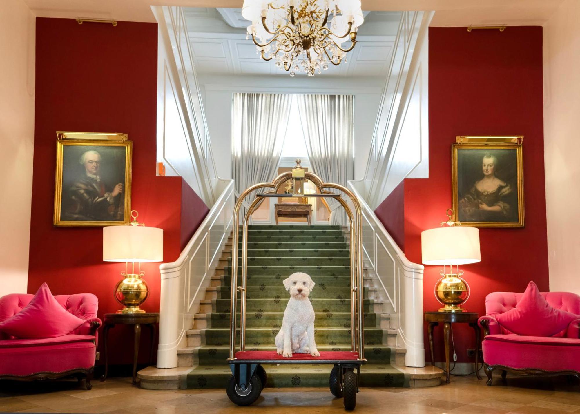 Hotel Europaeischer Hof Heidelberg, Bestes Hotel Deutschlands In Historischer Architektur Kültér fotó Lobby