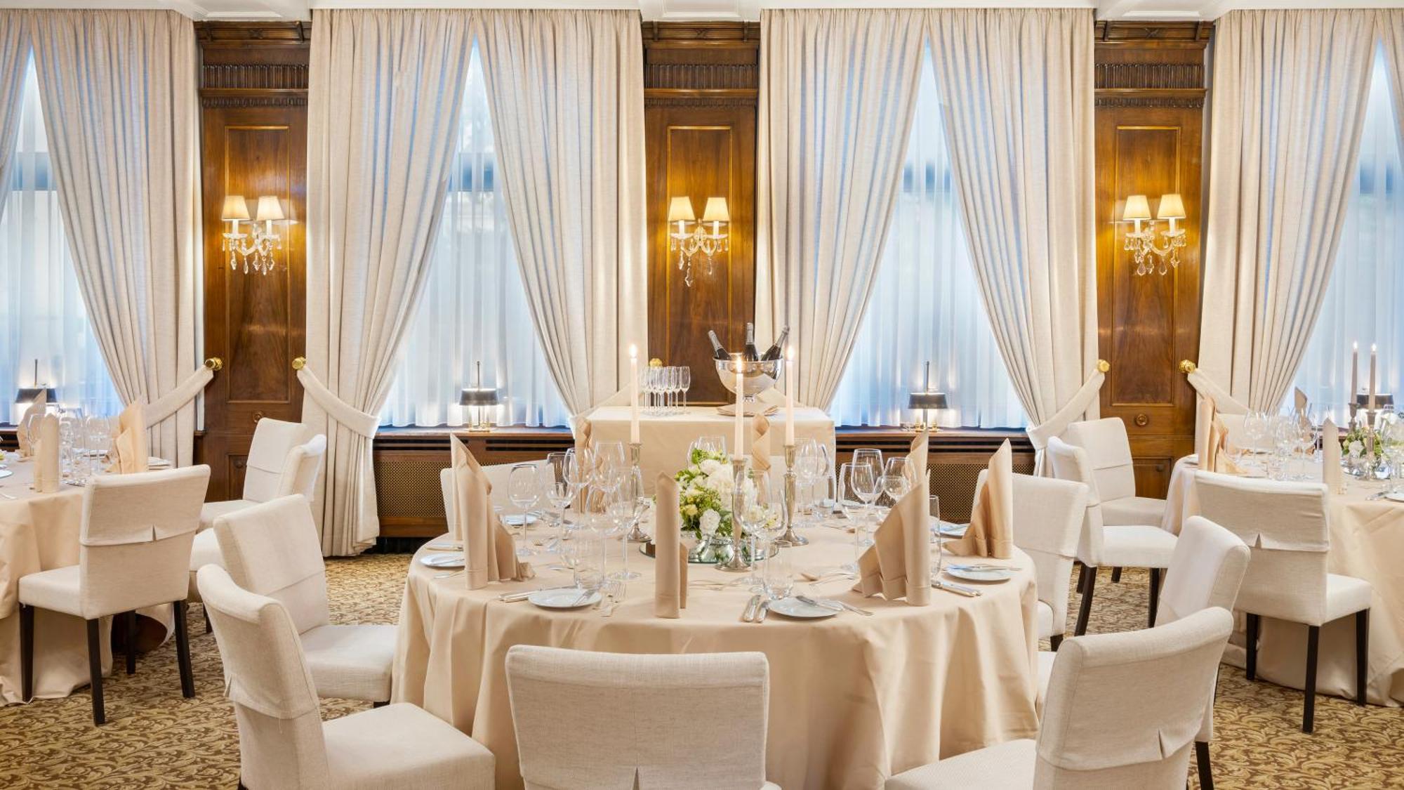 Hotel Europaeischer Hof Heidelberg, Bestes Hotel Deutschlands In Historischer Architektur Kültér fotó The ballroom
