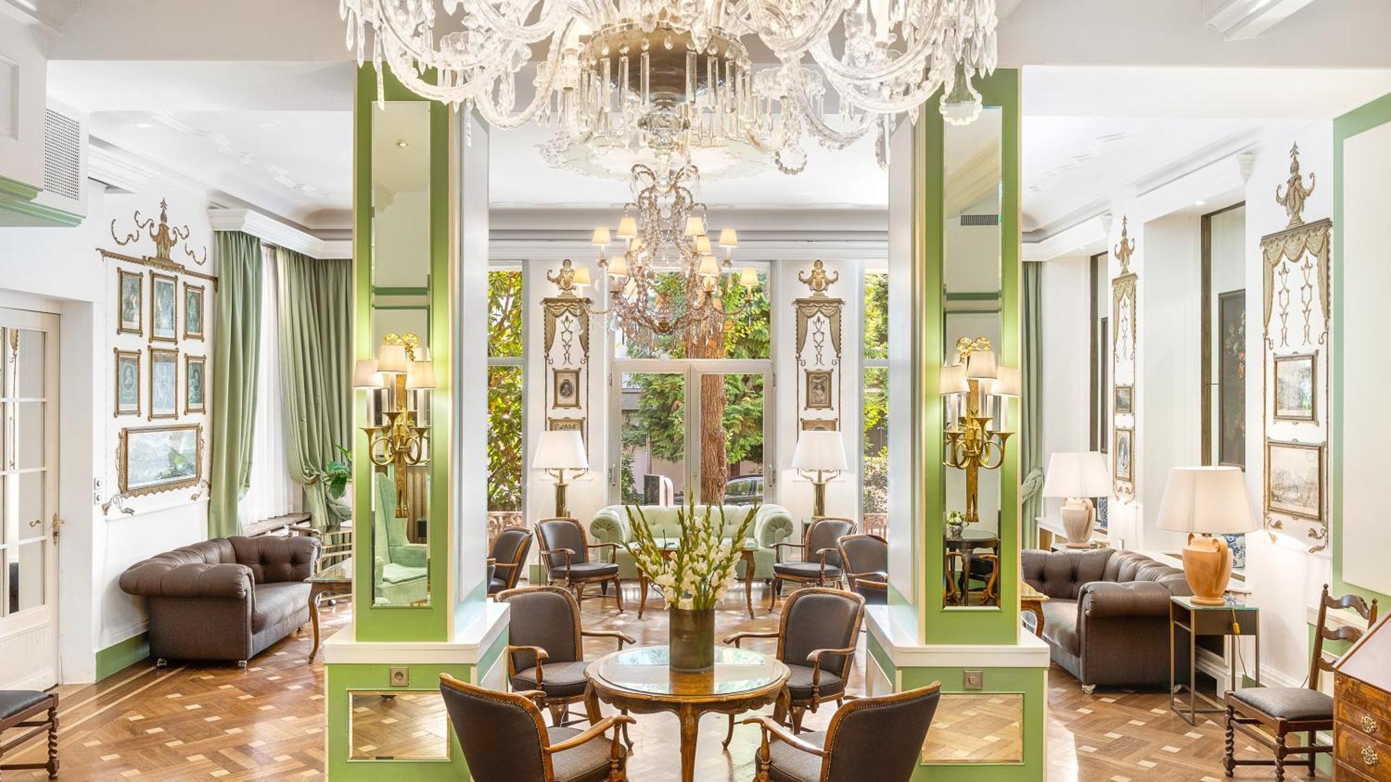 Hotel Europaeischer Hof Heidelberg, Bestes Hotel Deutschlands In Historischer Architektur Kültér fotó The lobby