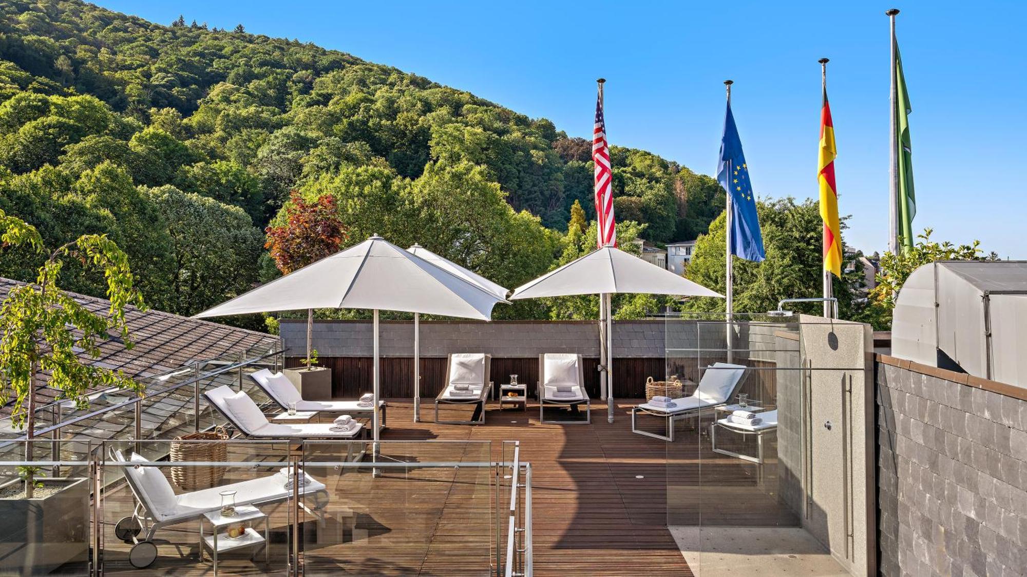 Hotel Europaeischer Hof Heidelberg, Bestes Hotel Deutschlands In Historischer Architektur Kültér fotó Rooftop terrace