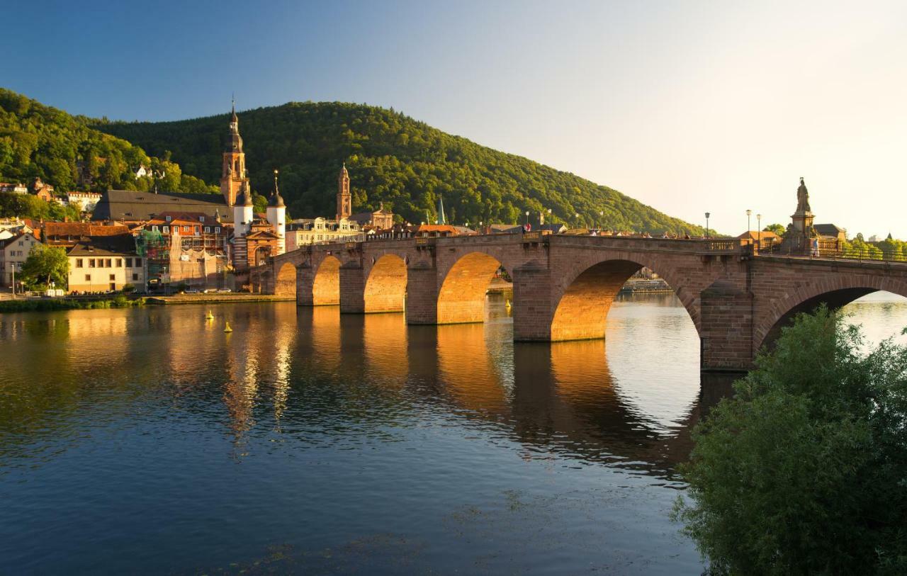 Hotel Europaeischer Hof Heidelberg, Bestes Hotel Deutschlands In Historischer Architektur Kültér fotó The Alte Brücke